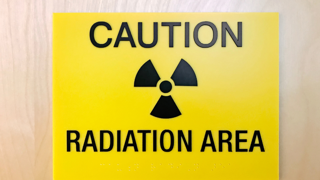 What Is the Difference Between Nuclear Radiation and Electromagnetic Radiation